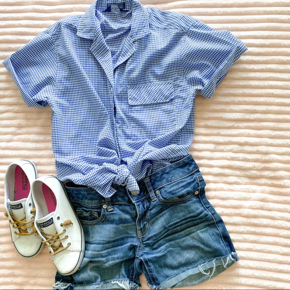 Vintage gingham button top